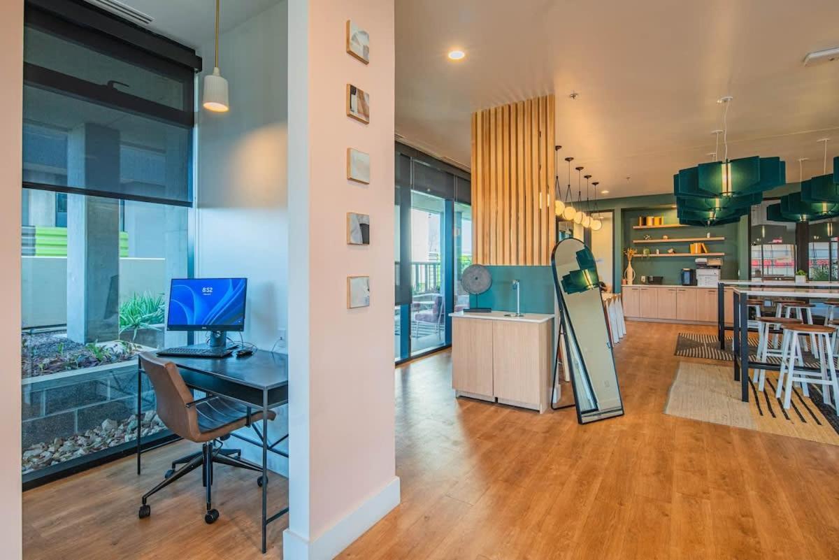Apartamento Detailed 2Bd, Highrise Dt, Pool, Gym, Parking, Sleeps 8 Phoenix Exterior foto
