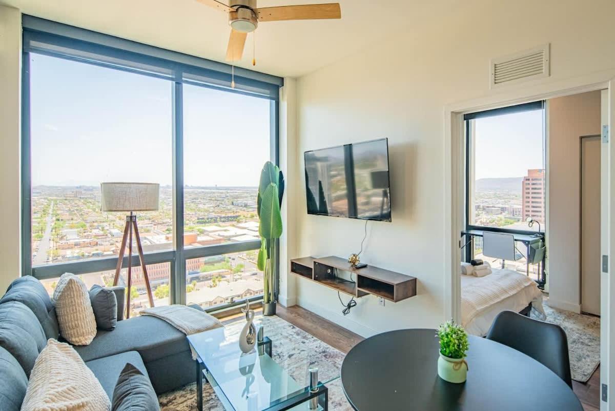 Apartamento Detailed 2Bd, Highrise Dt, Pool, Gym, Parking, Sleeps 8 Phoenix Exterior foto
