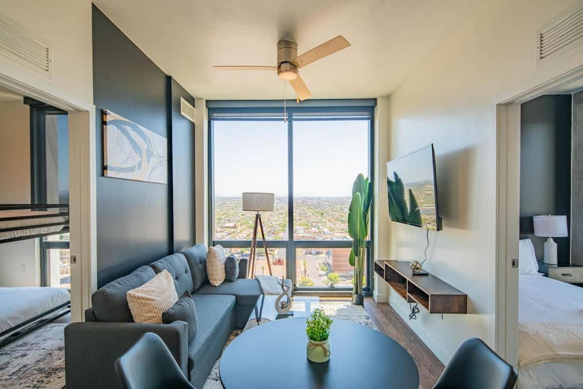 Apartamento Detailed 2Bd, Highrise Dt, Pool, Gym, Parking, Sleeps 8 Phoenix Exterior foto